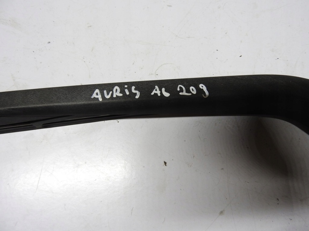 фото №10, Toyota auris i 5d рычаг дворники крышки задняя