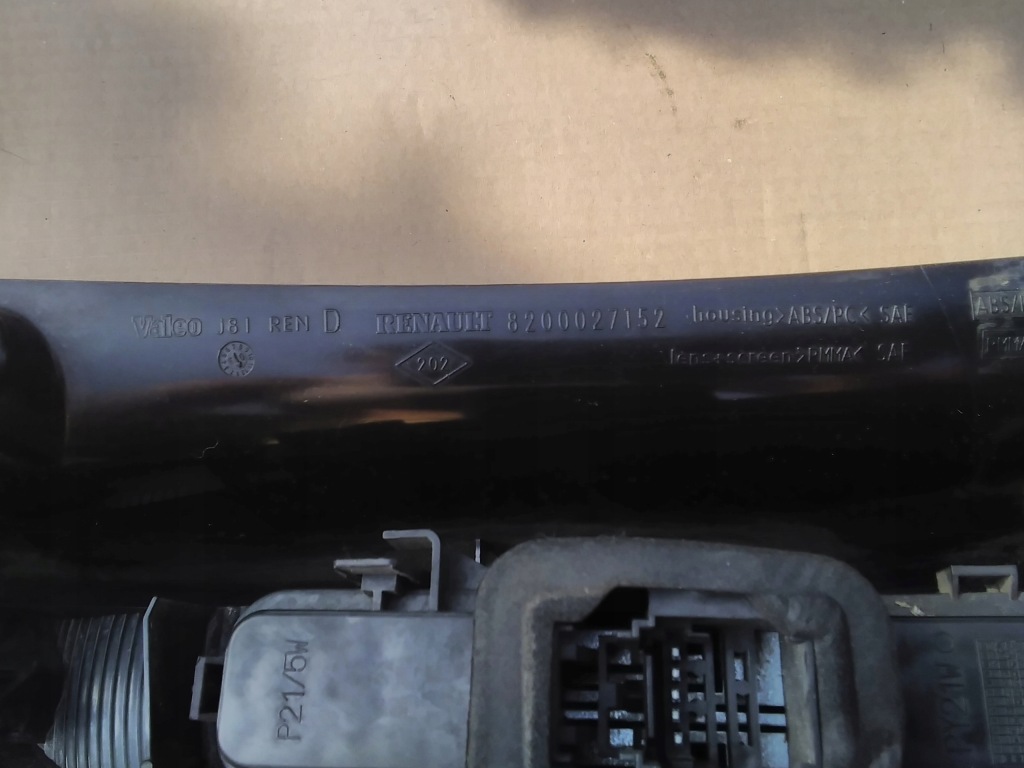 фото №2, Лампа задня права renault espace iv 4 8200027152