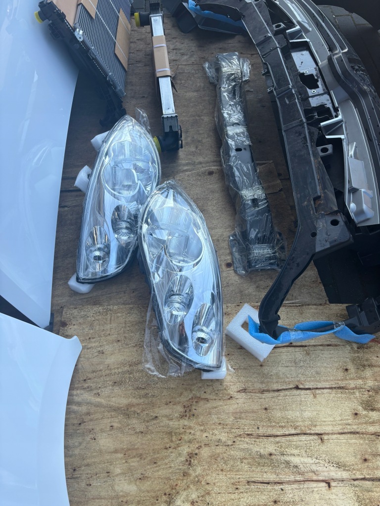 Renault master 3 рестайлинг  3 14- перед комплектный  капот бампер радиатор фары с Разборки