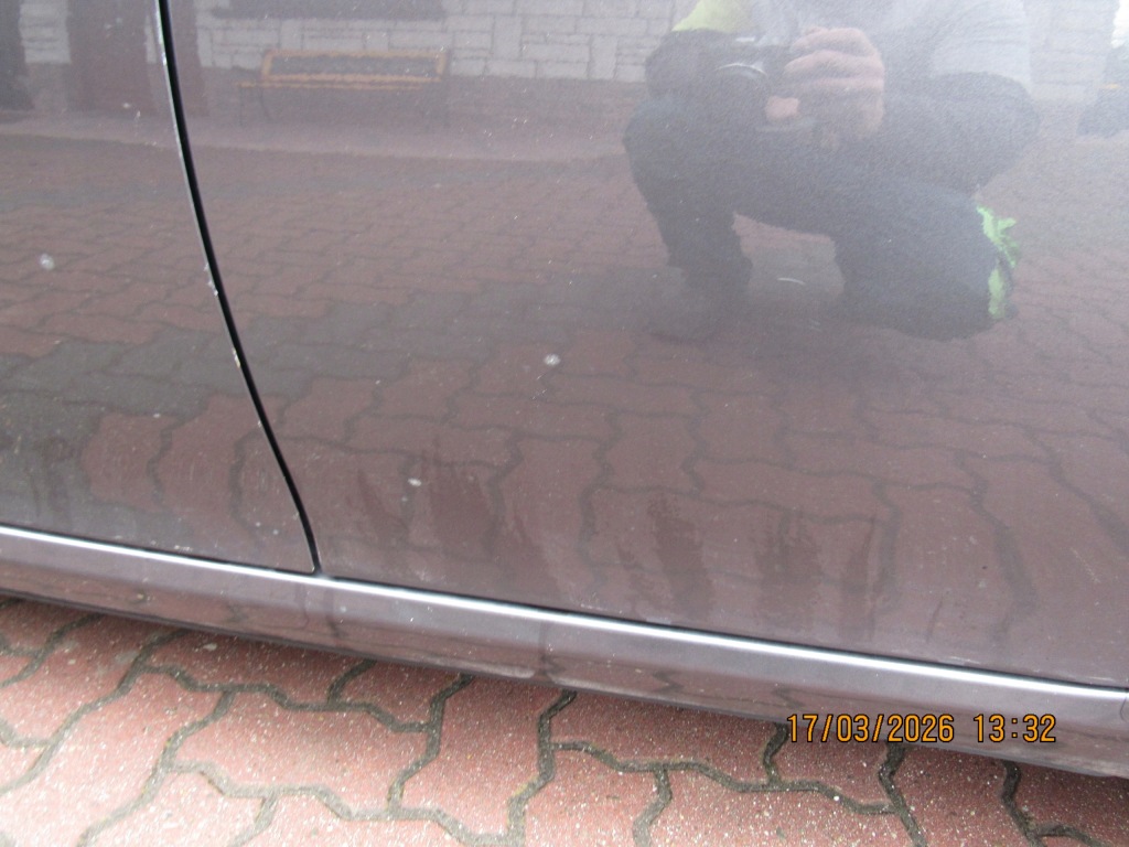 Двері комплектна  ліва задній auris 1 1g3 Недорого