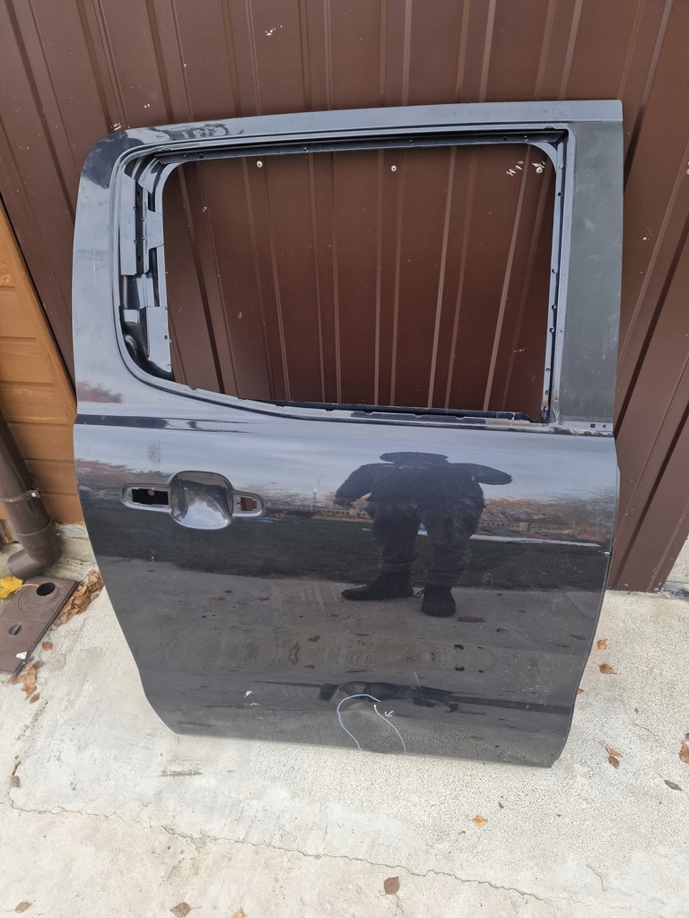 фото №1, Ford ranger 5 v 11- дверь правое задняя