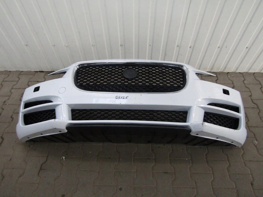 фото №1, Бампер перед передній jaguar xe 15-