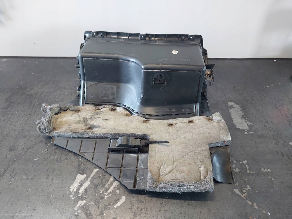 фото №12, Бардачок панели приборной панели skoda superb b5 3u 3b1857101 1841915016