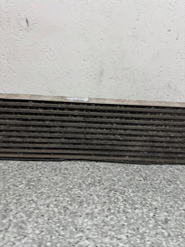 Радиатор интеркулер volvo v40 2 s60 v60 2.0 d2 d3 31367277 в Украине