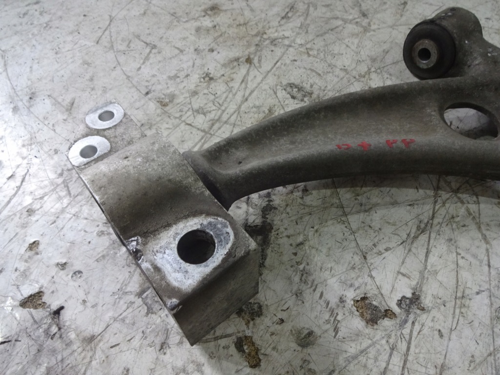 фото №3, Рычаг правый перед vw passat b7 10-14