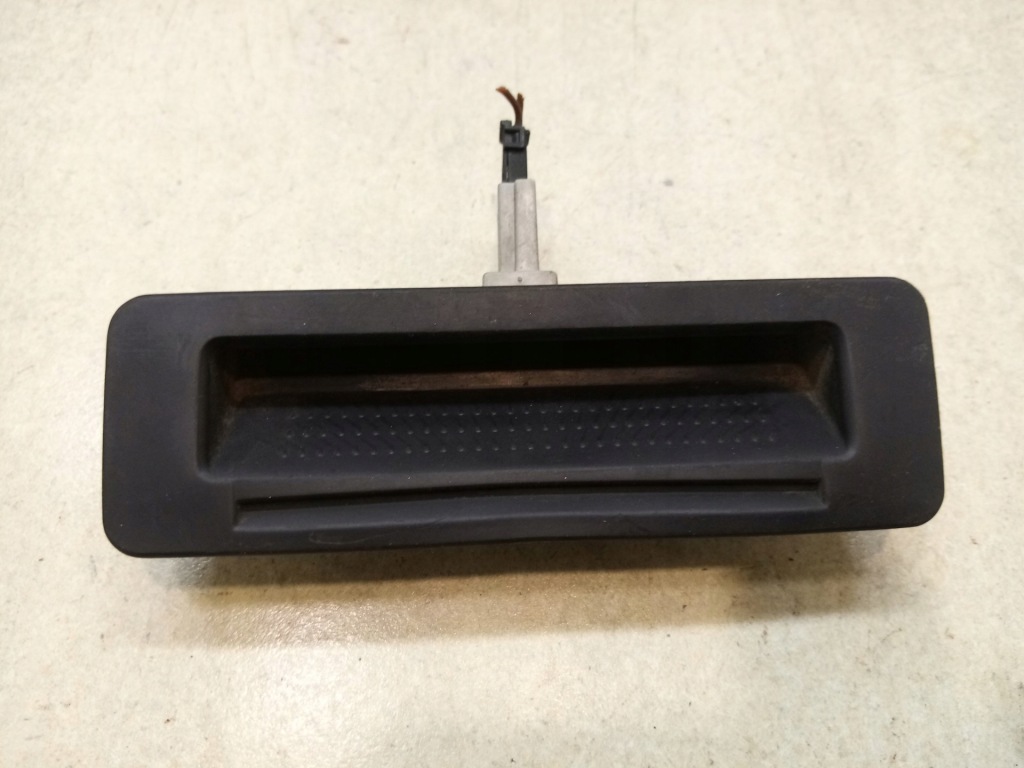 фото №1, Микровыключатель крышки багажника signum 2.2 dti