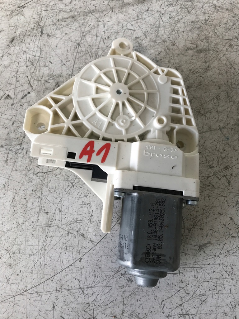 фото №16, Моторчик стекло правый задняя vw touareg 7p audi 8k0