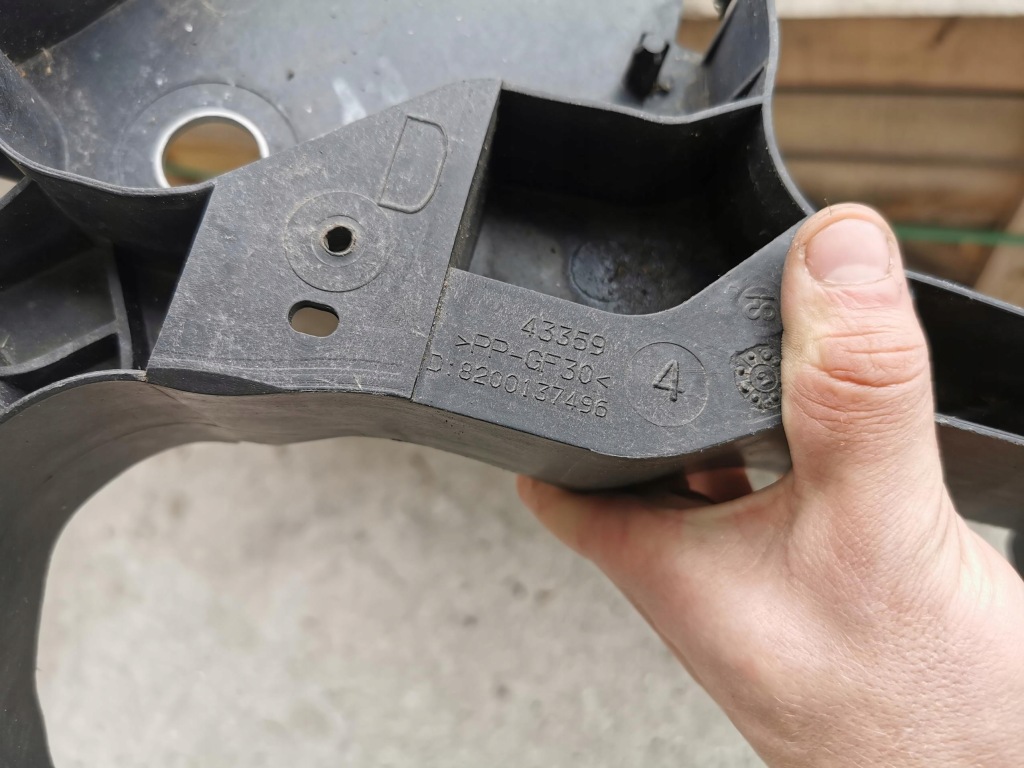 фото №7, Направляющая бампера правый перед renault scenic ii 03-09