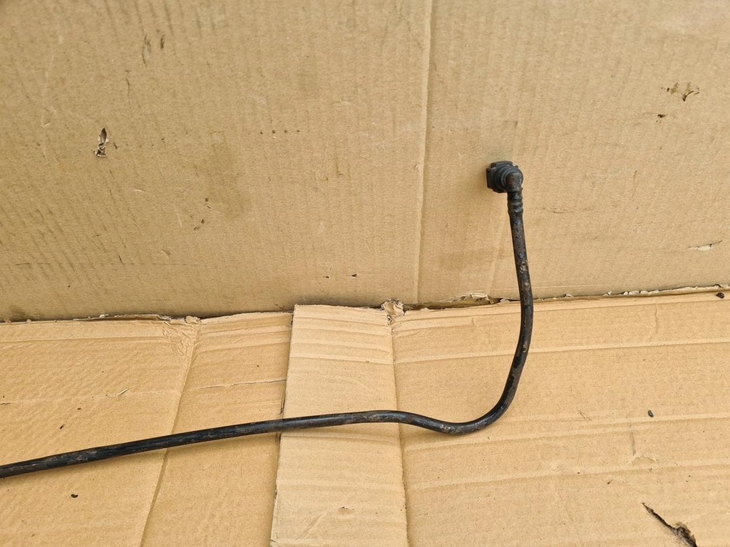 фото №5, Шланг топлива трубка dacia logan sandero 1.4 1.6 8v 8200724007