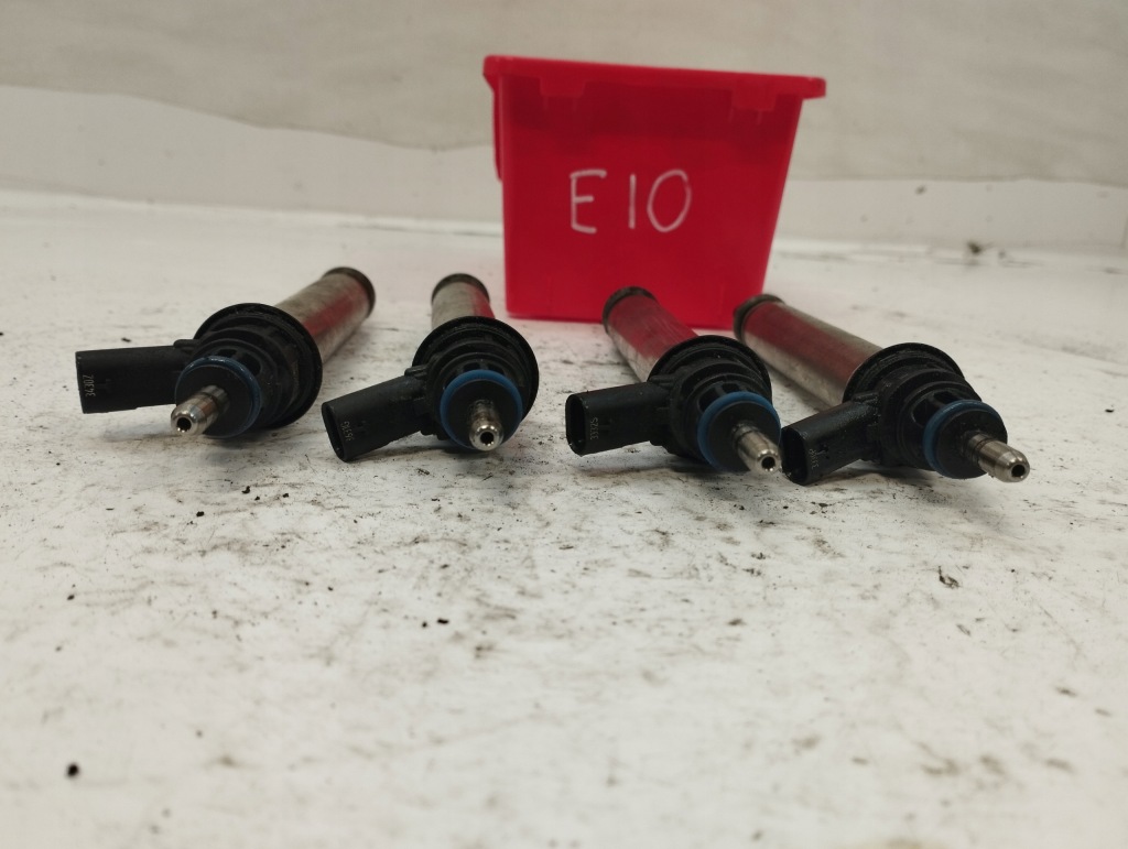 Mercedes a35 w177 amg форсунка топлива a2560700187 с Разборки