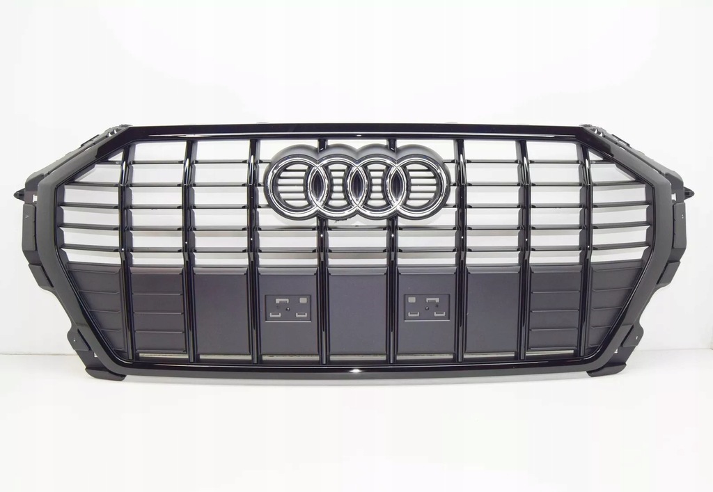 фото №1, Audi q3 f3 радиатор решётка 83a853651fcka 83a853651f cka