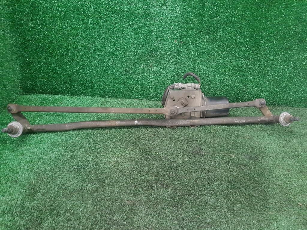 Купити Механізм двірник перед iveco daily 4