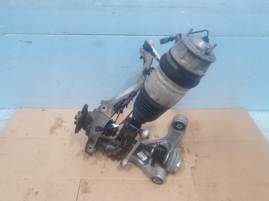 фото №4, Амортизатор рычаг поворотный кулак porsche cayenne ii 7p5 gts правая сторона