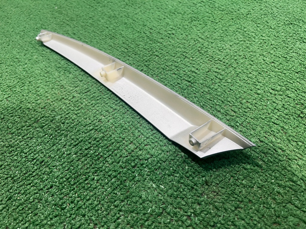 фото №8, Hyundai i10 11- молдинг na решётка радиатора правая 88364-0x200