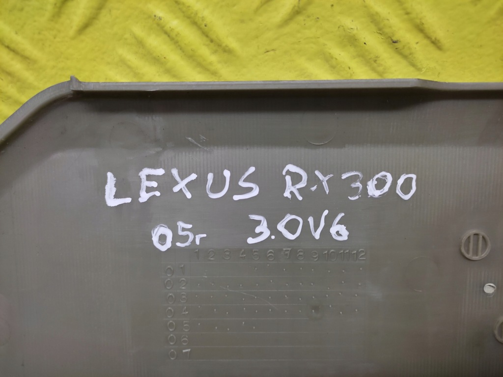 Lexus rx300 3.0 v6 крышка накладка двигателя Киев