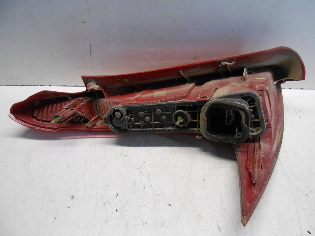 фото №2, Лампа права задня задня peugeot 206 lift sw #