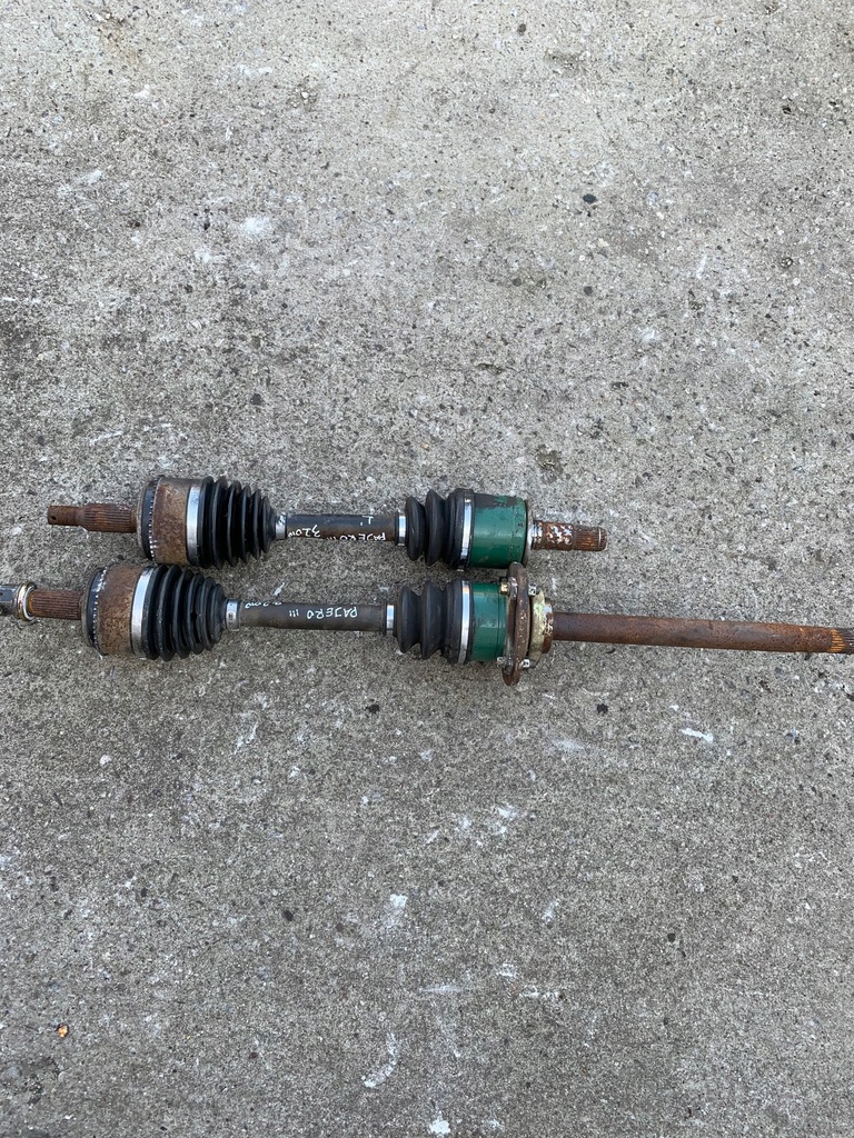 фото №1, Привідний вал ліва перед mitshubishi pajero 07- 3.2 did