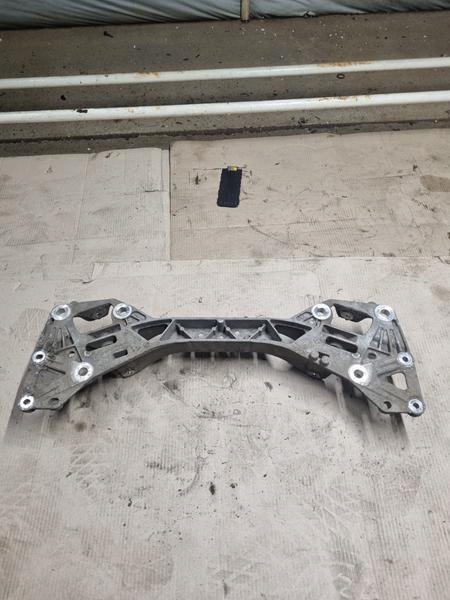 Купити Балка підвіска задній alfa romeo giulietta