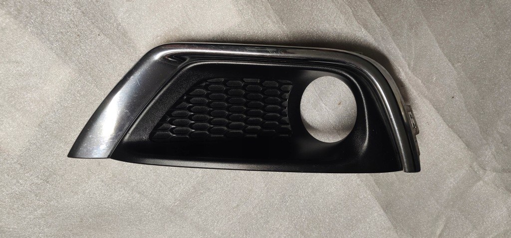 фото №1, Решітка бампера права jeep compas 6pb40trmaa