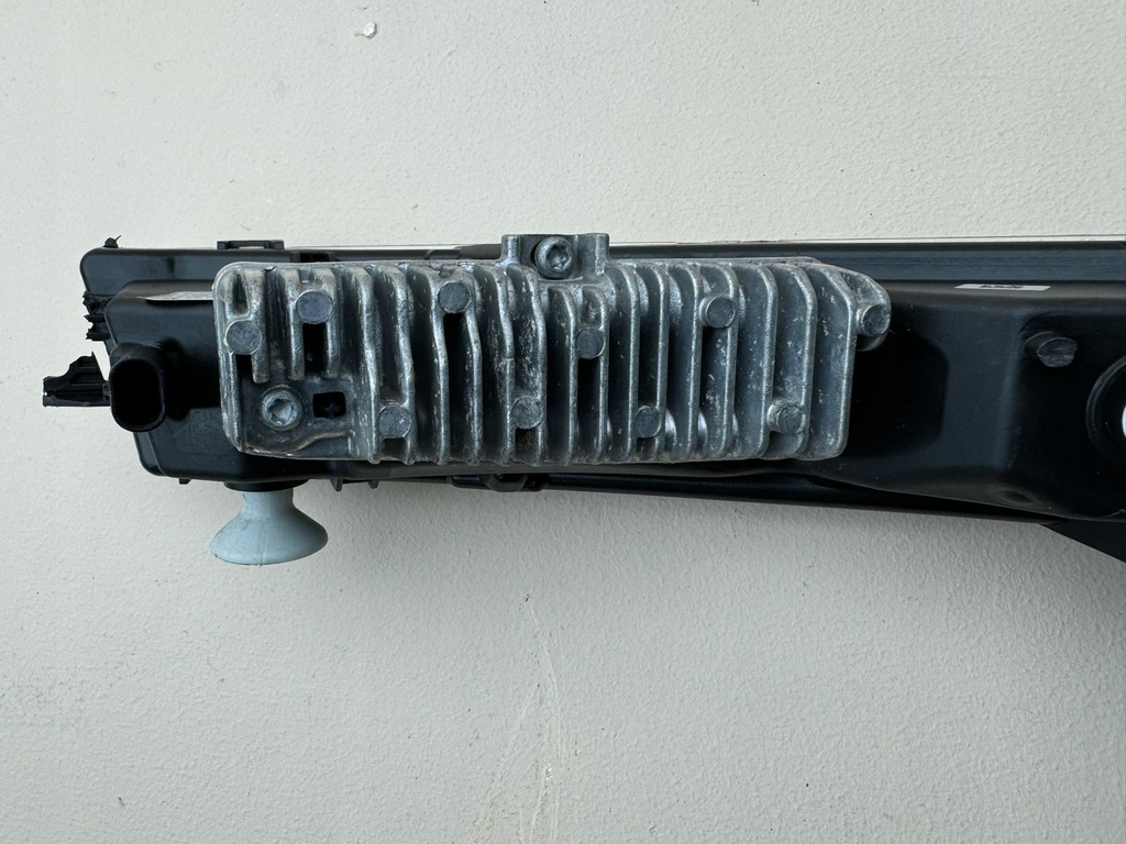 фото №9, Jaguar f-pace x761 land rover velar 17r- противотуманная фара левый led drl hk83 15200 bd