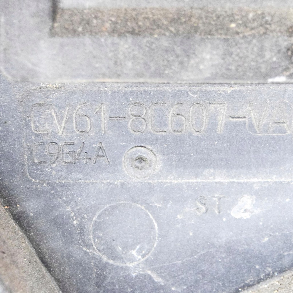 фото №10, Ford focus 2013 защита вентилятора радиатора