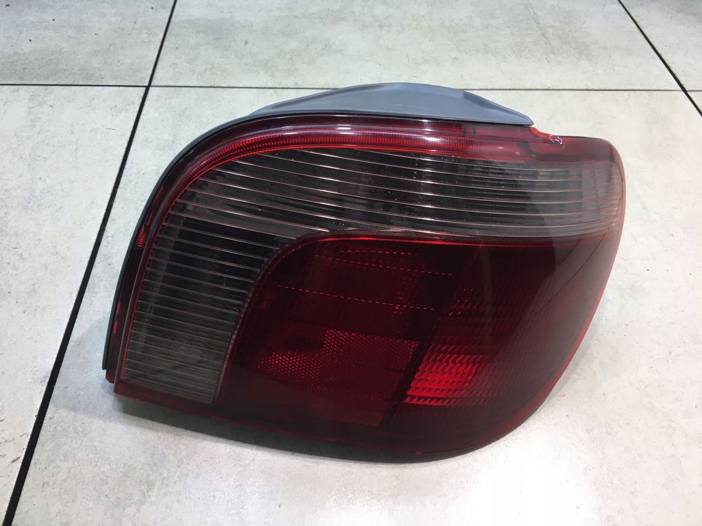 фото №1, Лампа правий задня toyota yaris i