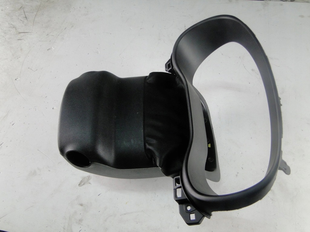 фото №2, Kia sportage захист рамка спідометра 84830 f1000