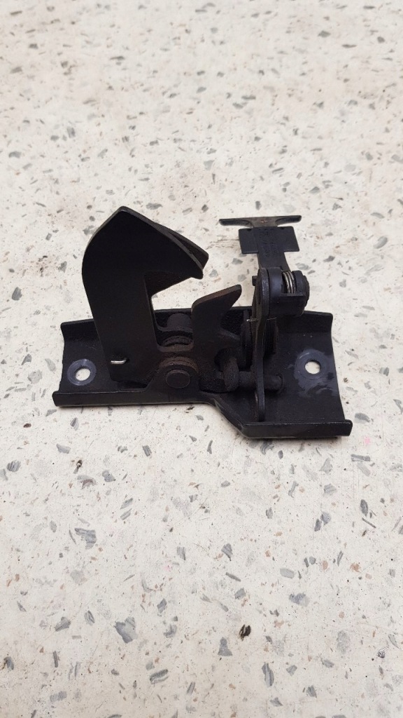 фото №1, Замок засов капот mercedes w220