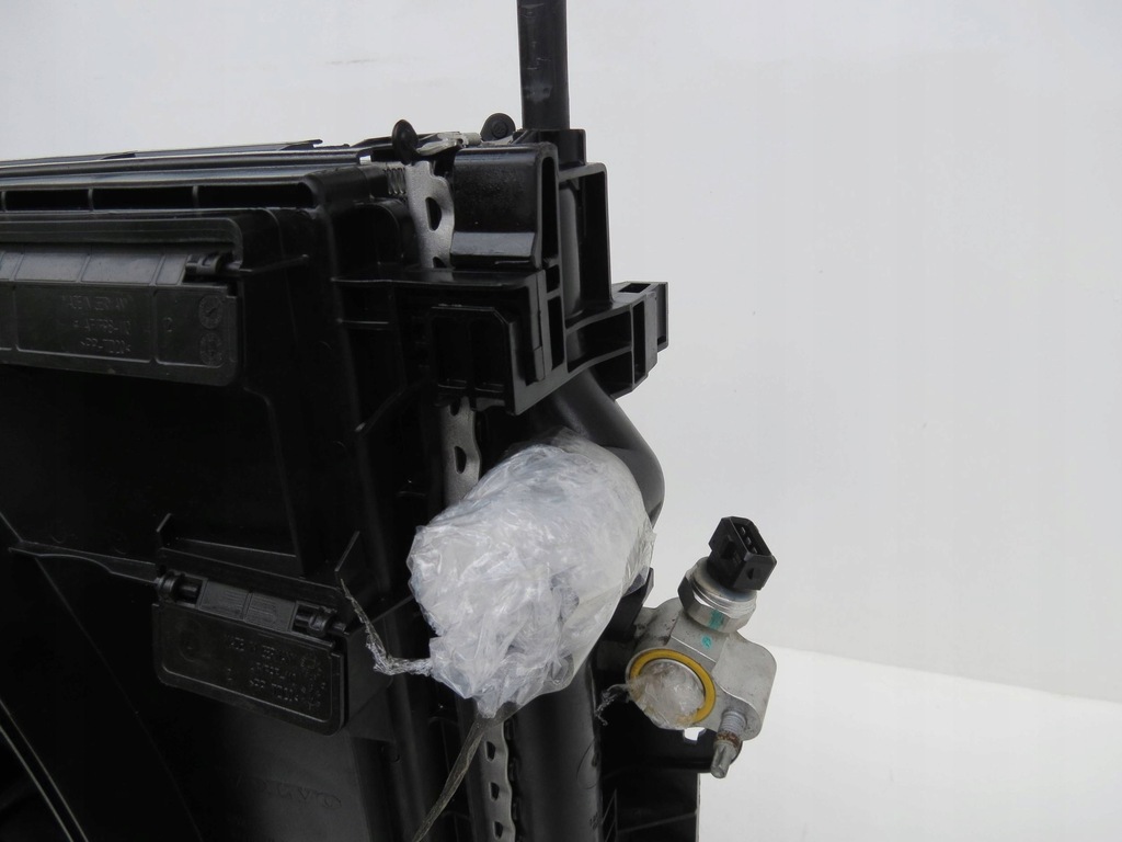 фото №7, Радиатор комплект volvo s90 2.0 v90 31657360