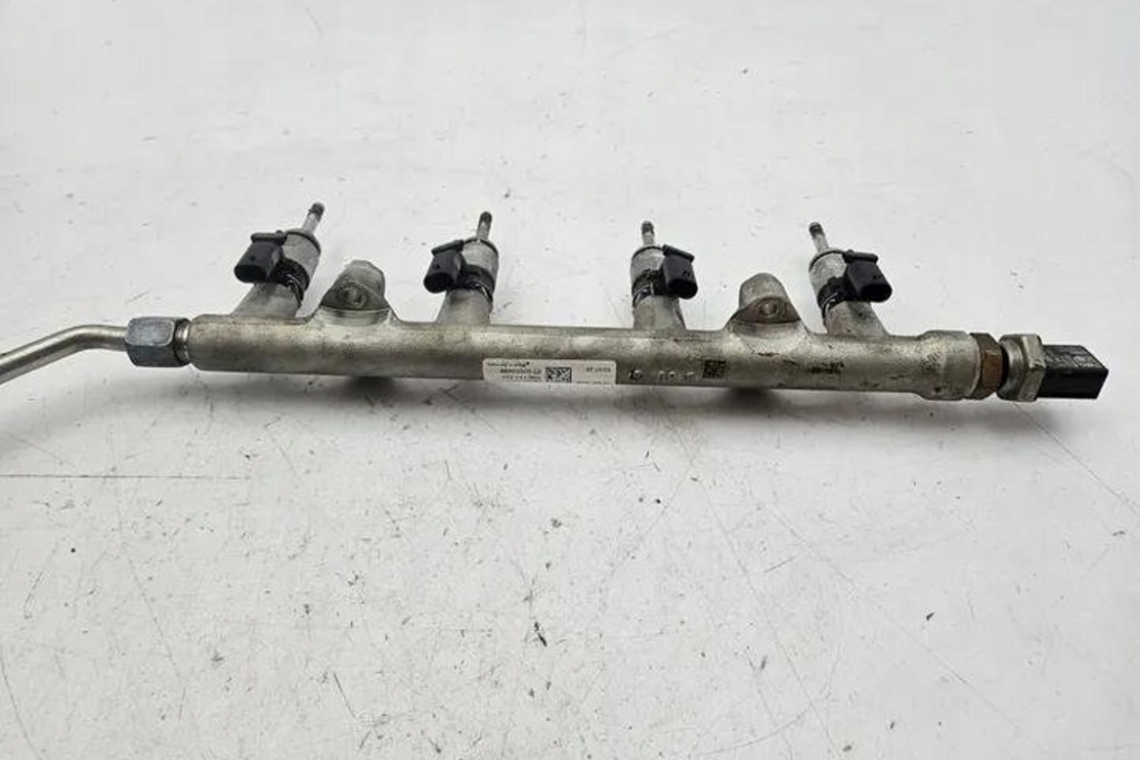 фото №8, Комплект форсунок vw tiguan 5n_ 05e133320 1.5l бензиновый 110kw 2020