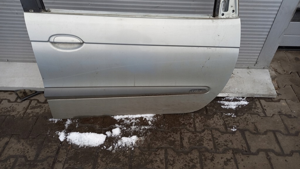 фото №2, Дверь правое перед renault megane scenic 02r