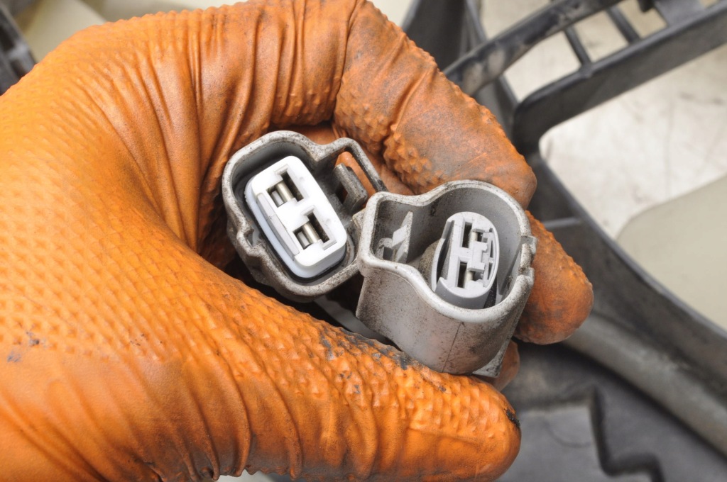 Lexus rx ii 3.0 вентилятор радиатора 122750-8551 в Украине