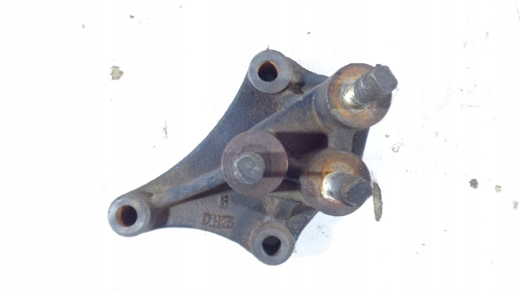 фото №1, Кронштейн кронштейн коробки 2.9 tdi kia carnival