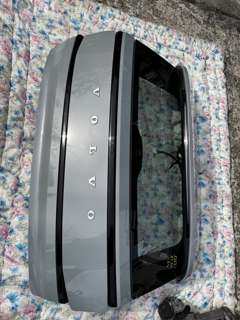 фото №5, Кришка багажника задня задня з скло volvo ex30 комплектна