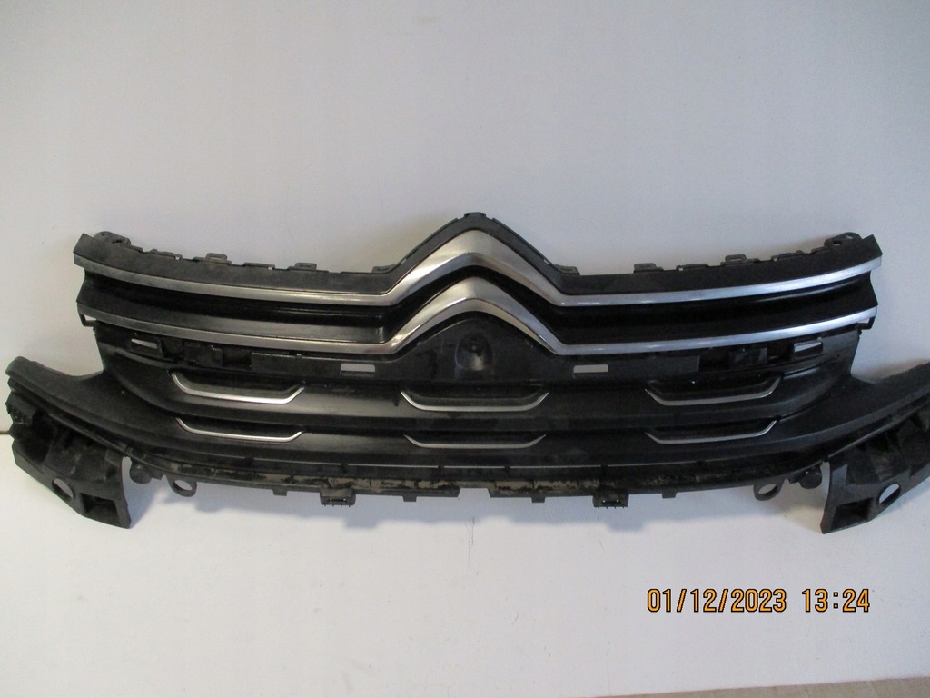 фото №1, Решітка радіатора решітка радіатора citroen c5 aircross 9825347677