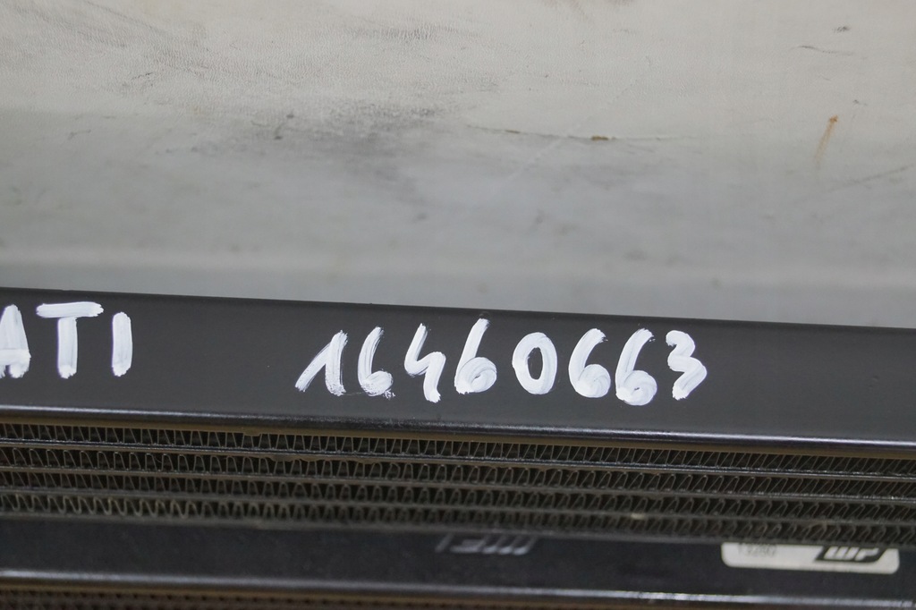 фото №7, Радіатор оливи maserati оригінальний номер 16460663