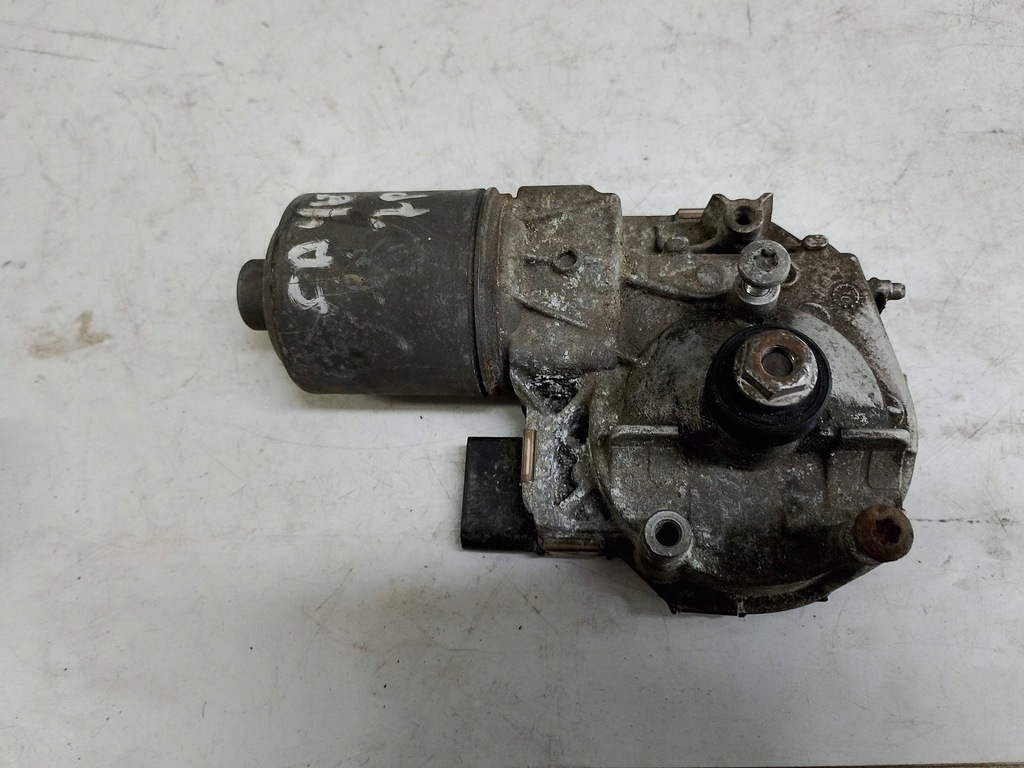 фото №5, Porsche моторчик дворник перед 7p0955119 europa