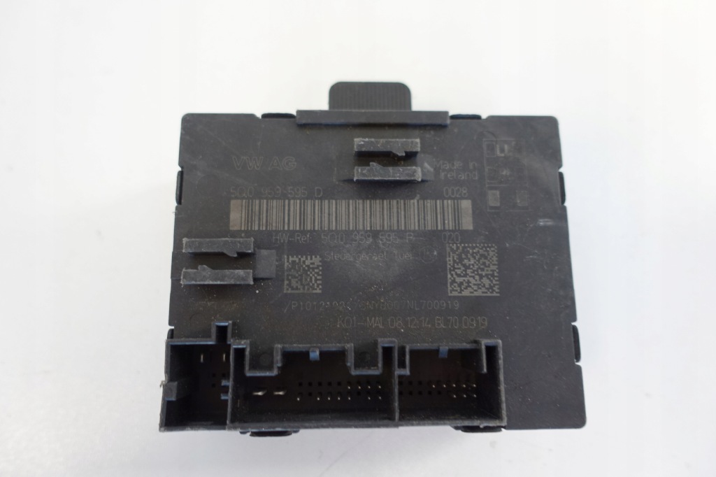 фото №1, Vw audi skoda seat модуль дверь блок управления