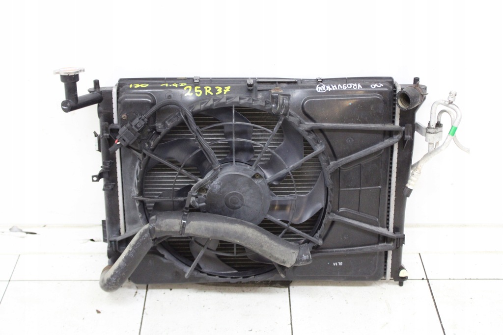 фото №1, Комплект радиатор вентилятор hyundai i30 2007r- 1.4 b