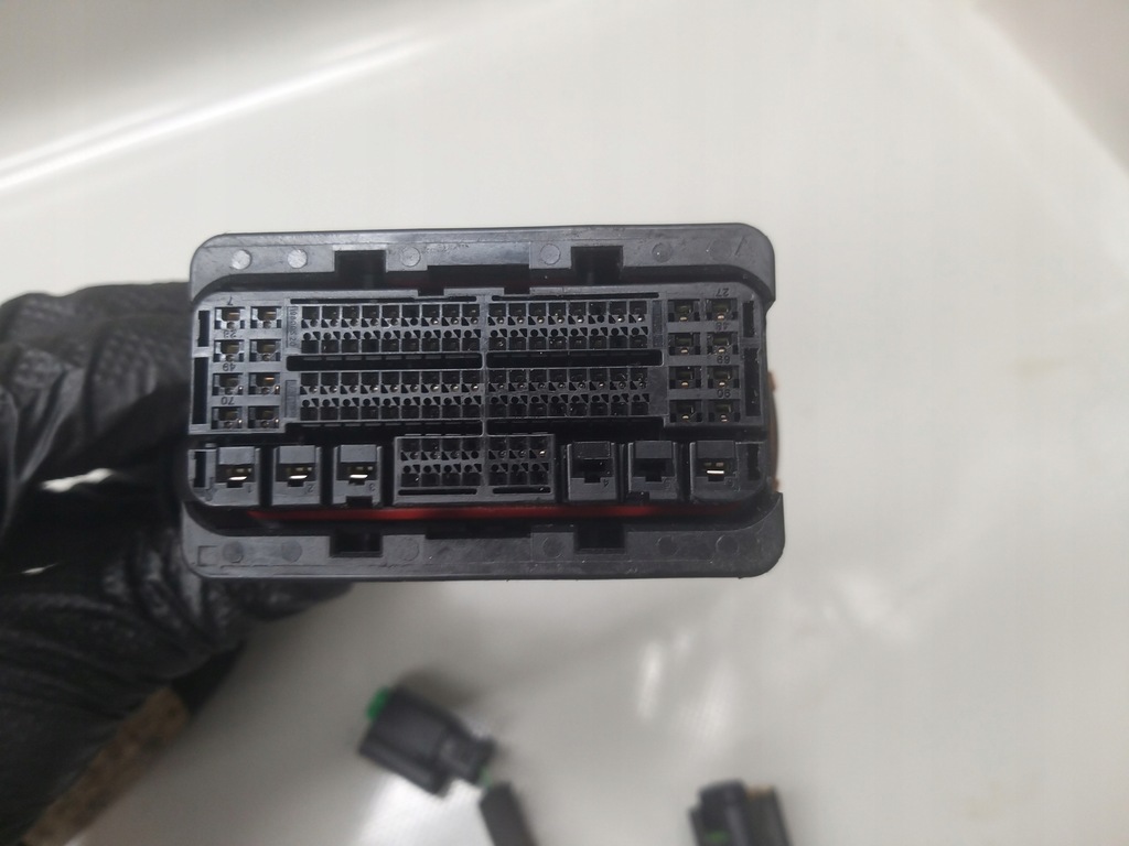 фото №9, Джгут електропроводка двигуна 8 1.6 thp 225km 5g06 citroen ds7 3008 9822570180