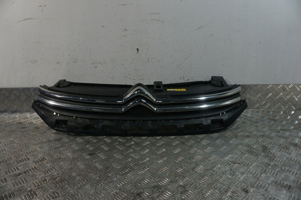 фото №1, Решётка радиатора решётка радиатора радиатора citroen c3 iii 16-