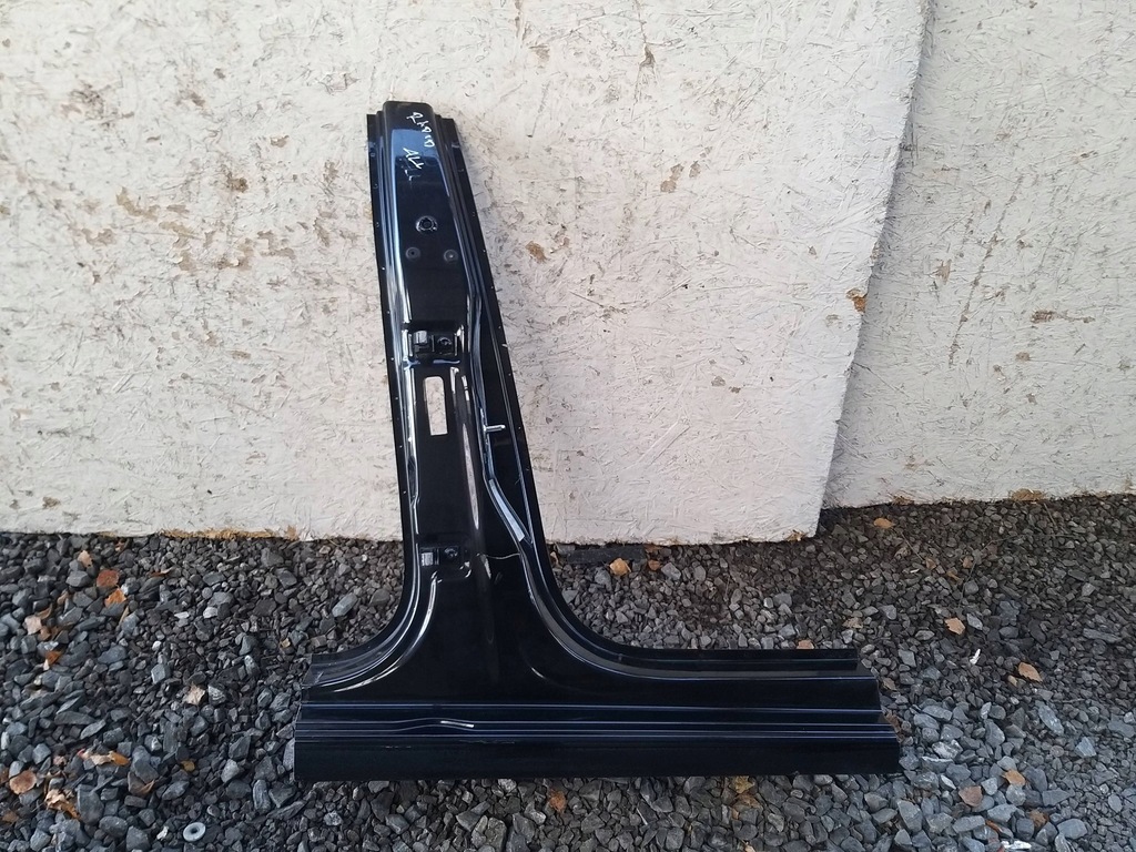 фото №1, Skoda rapid четверть порог блок двигателя правый средний 12-19r