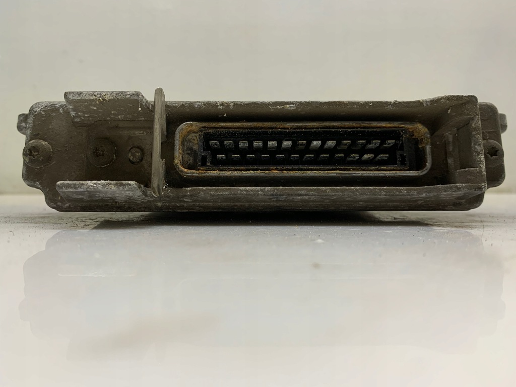 фото №4, Бортовой компьютер двигателя 7700111205 7700104956 r04080009f renault