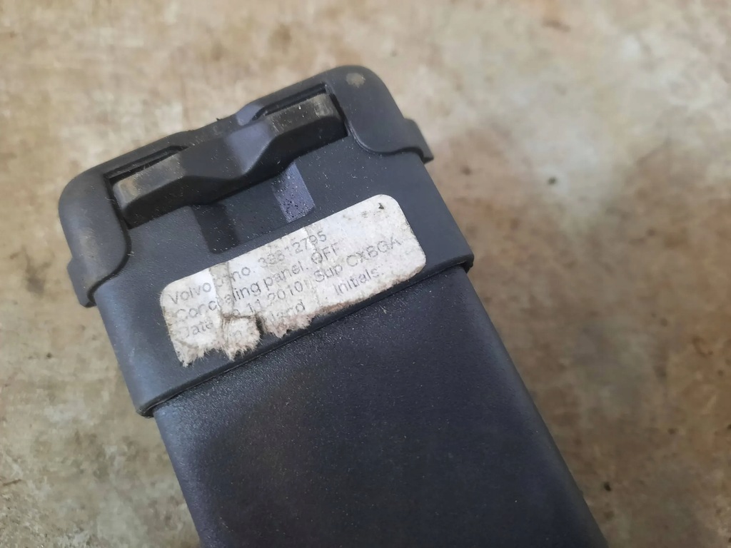 фото №5, Шторка задня задня багажника volvo v60 39812795