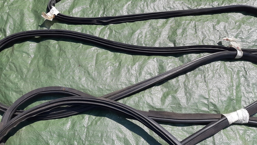 фото №8, Nissan x-trail t30 прокладка уплотнители дверь перед задняя