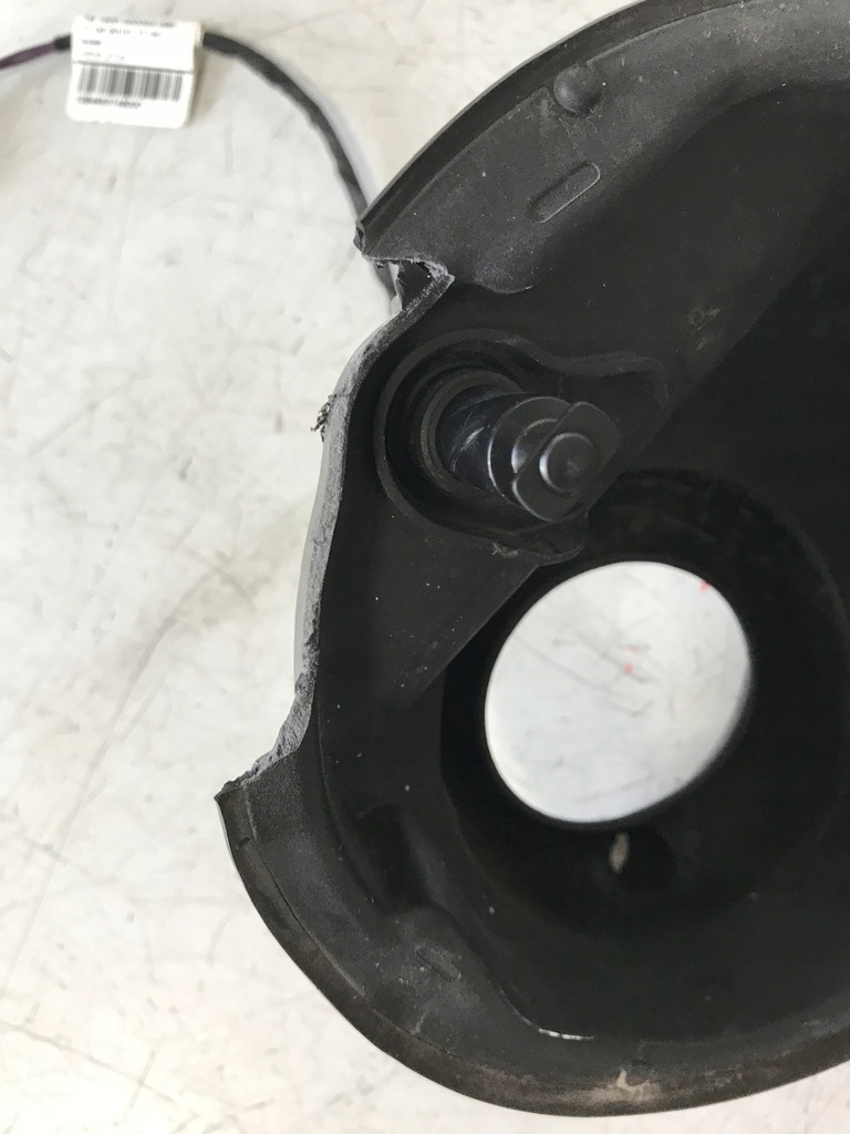 фото №5, Крышка заливной топлива lz3m audi a1 8x 8x0809906