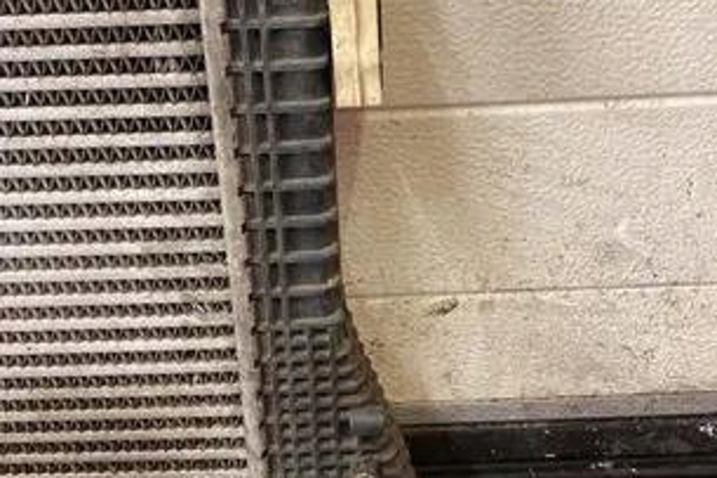 фото №7, Радиатор интеркулер skoda superb ii 3t4 1k0145803af 2.0l дизель 125kw