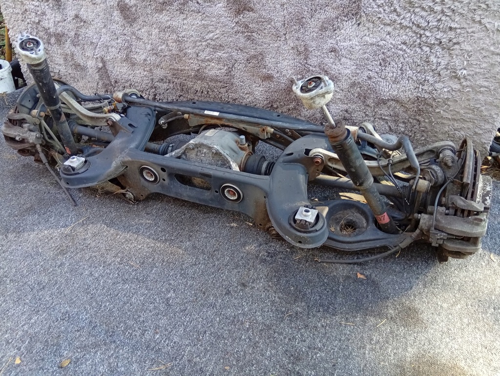 фото №1, Mercedes w204 sedan підвіска, балка задня повний