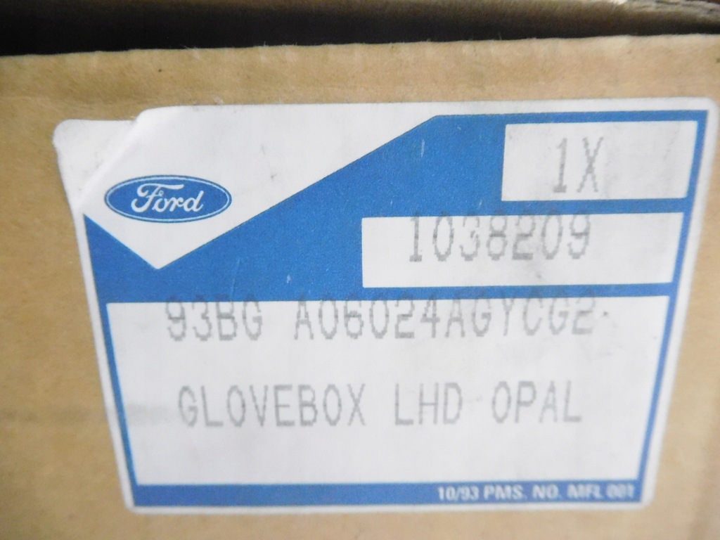 фото №8, Бардачок ford mondeo mk1 оригинальный номер 1038209