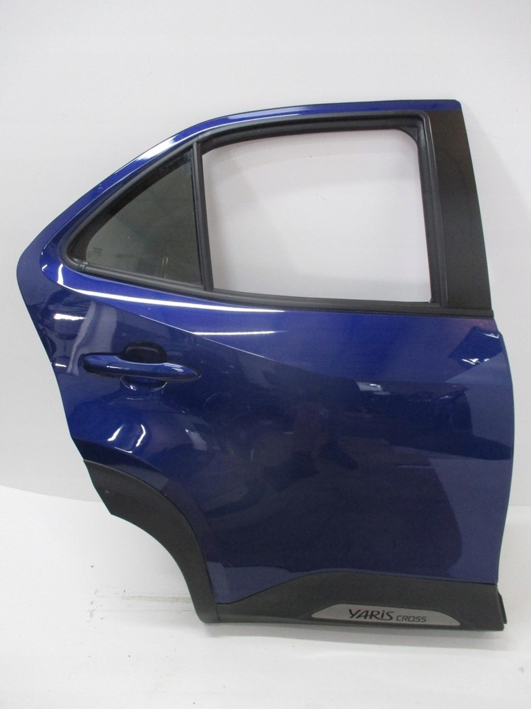 фото №1, Дверь toyota yaris cross 22r правое задние задняя